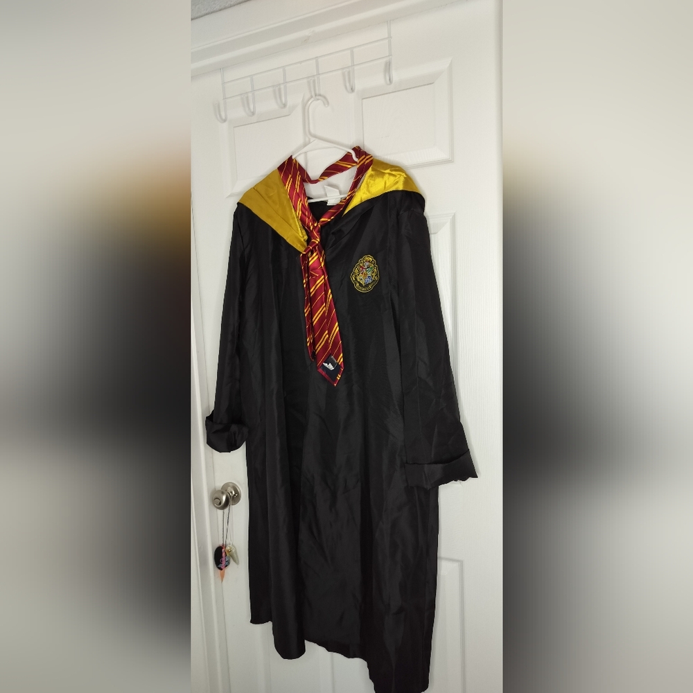 SOLD MER-Harry Potter Adult Hogwarts Halloween Costume Robe - Picture 6 of 7